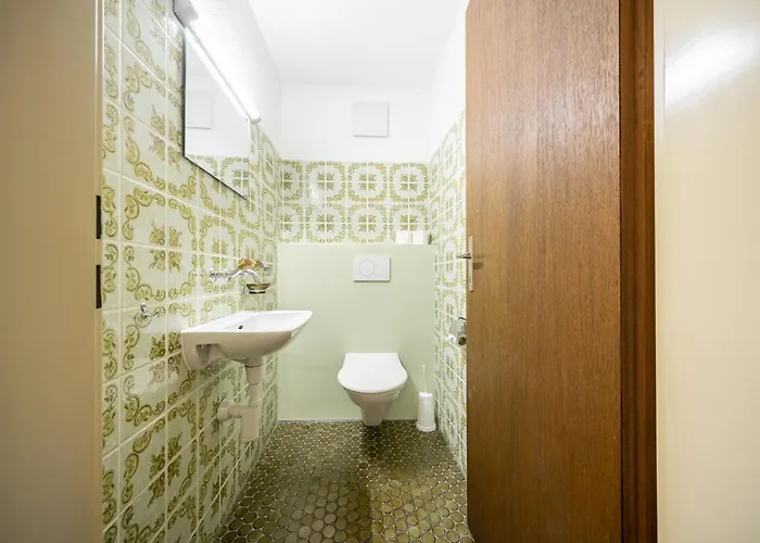 9302 Zweckmaessig Eingerichtete 3,5 Mit Ueberdachtem Suedwestbalkon