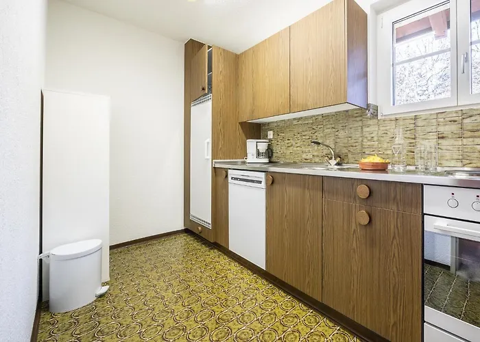 9302 Zweckmaessig Eingerichtete 3,5 Mit Ueberdachtem Suedwestbalkon * Vulpera