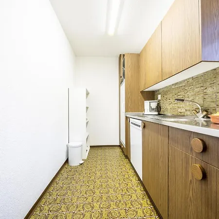 9302 Zweckmaessig Eingerichtete 3,5 Mit Ueberdachtem Suedwestbalkon *