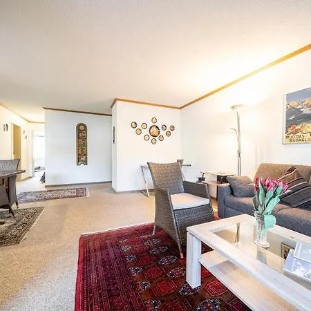 9302 Zweckmaessig Eingerichtete 3,5 Mit Ueberdachtem Suedwestbalkon